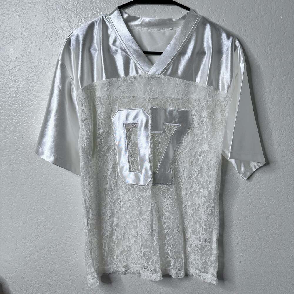 NWOT White Lace l Satin V-Neck Graphic Jersey Top - S